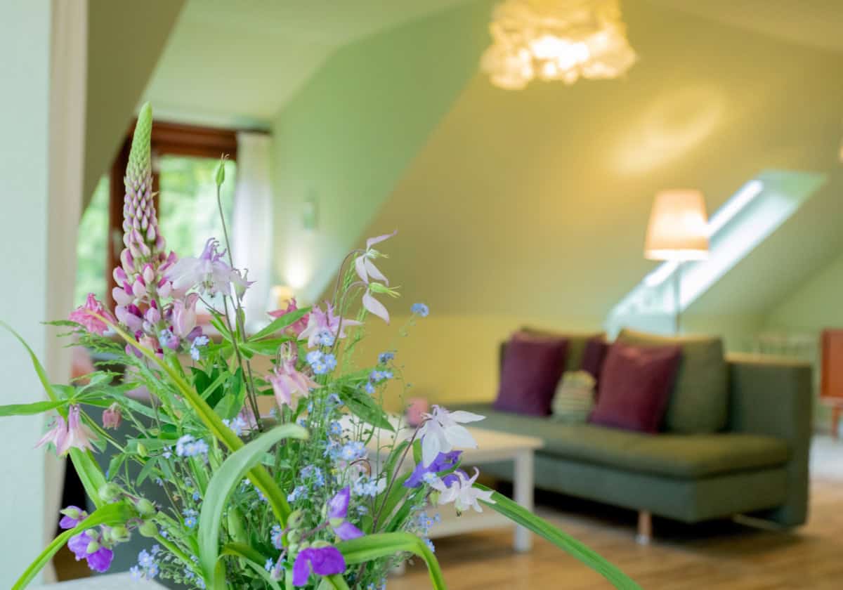 Ein Blumengruß in der Ferienwohnung Marie auf dem Ferienhof Drewes in Ollsen in der Lüneburger Heide