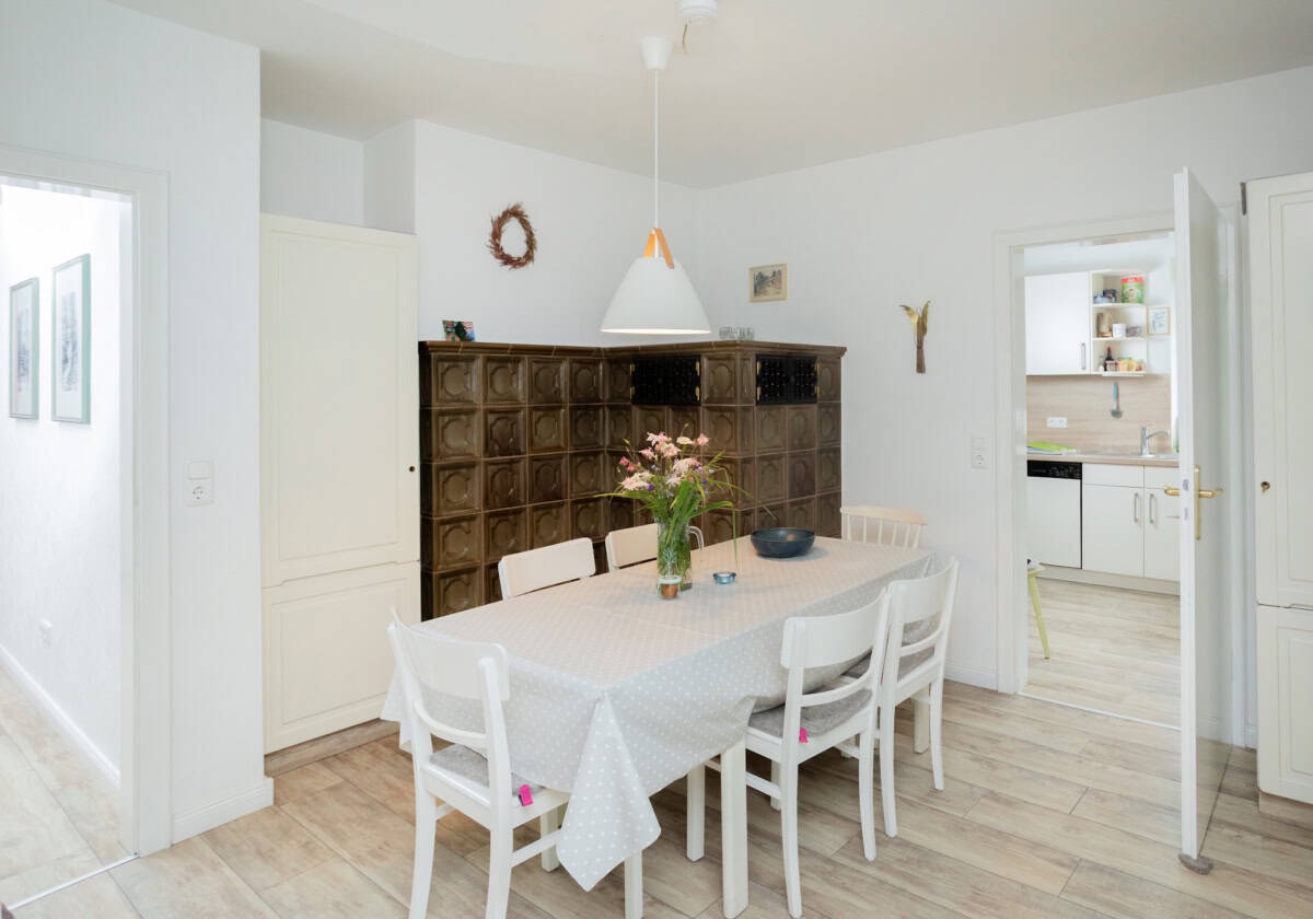 Essraum der Ferienwohnung Emmy auf dem Ferienhof Drewes in Ollsen in der Lüneburger Heide