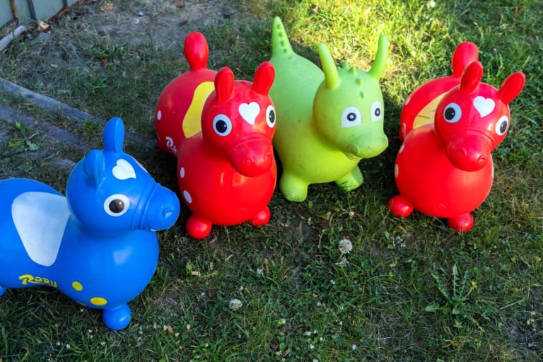 Rodys in mehreren Farben für kleinere Kinder auf dem Ferienhof Drewes in Ollsen/Lüneburger Heide